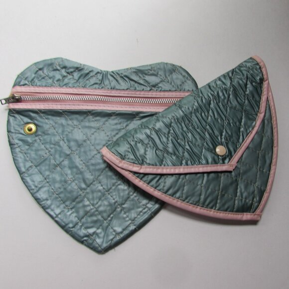 Vintage Hosiery or Intimates Pair Envelopes Heart Shaped 1950 Style - Picture 1 of 8